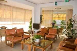 Khu vực ghế ngồi tại Hotel Donatello