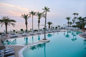 Πισίνα στο ή κοντά στο Sunrise Beach Hotel