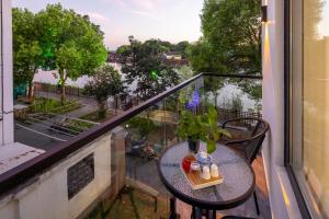 Suzhou Zhouzhuang Slowlife River View lnn外面的花园
