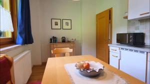 Kuchnia lub aneks kuchenny w obiekcie Landhaus Antonia