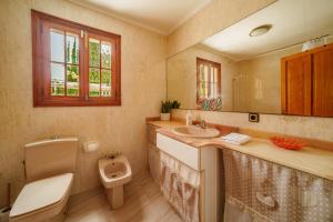 Koupelna v ubytování Casa MURTONS by Mallorca Villa Selection