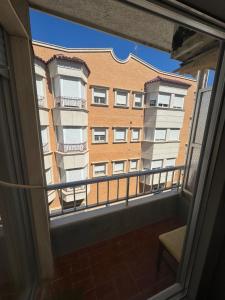 Balkón nebo terasa v ubytování SuecaRoom