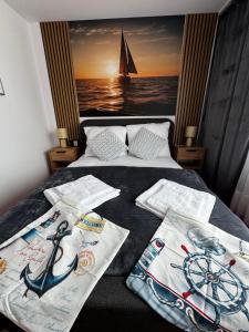 Postel nebo postele na pokoji v ubytování BUTIK Hotel 350m od plaży