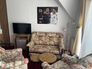 Posezení v ubytování BUTIK Hotel 350m od plaży