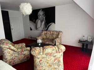 Posezení v ubytování BUTIK Hotel 350m od plaży