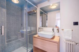 Koupelna v ubytování Granada Suites by Olala Homes