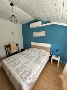 Postel nebo postele na pokoji v ubytování Quinta de Areias