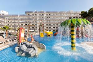 Bazén v ubytování Hotel Best Cap Salou nebo v jeho okolí