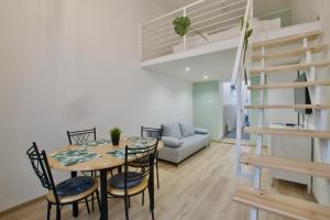 Standard Apartment by Hi5- Downtown Jungle Apartment 1067 Budapest, 32 Szondi utca kép - 2