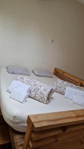Postel nebo postele na pokoji v ubytování Hotel Restaurant 6ATO RiLa