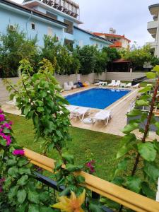 Bazén v ubytování Luxury villa with pool nebo v jeho okolí