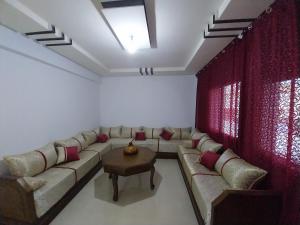 A seating area at Eftalya Hostel Tanger