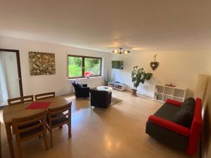 Χώρος καθιστικού στο Gemütliche Wohnung bei Rottweil - Stadt der Türme