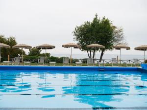 LA FINESTRA SUL MARE - Antonella Apartment内部或周边的泳池