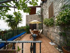 LA FINESTRA SUL MARE - Antonella Apartment外面的花园