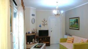 Μια τηλεόραση ή/και κέντρο ψυχαγωγίας στο Tina apartment
