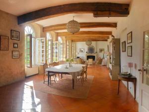 Gambar di galeri bagi Château du Mirail di Brouqueyran