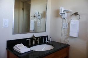 Koupelna v ubytování LaJunta Inn