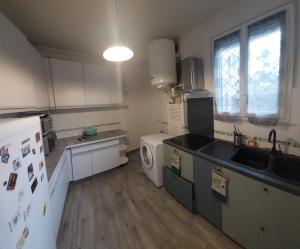 Imagen de la galería de Chic F2 Rue Brevannes, en Boissy-Saint-Léger 9 fotos más