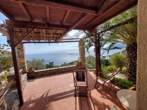 Imagen de la galería de Elma's Houses - Terrace Studio Aliki, en Centro histórico de Alónnisos