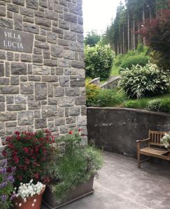 Vonkajšia záhrada v ubytovaní Villa Lucia appartamento Fiore