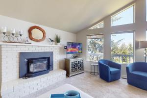 Gallery image of Marine Mist in Coupeville