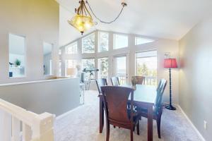 Gallery image of Marine Mist in Coupeville