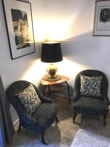 Posezení v ubytování Chambre suite privée à 10km de Chambord et Cheverny