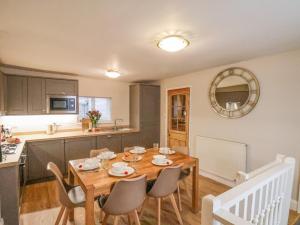 Dapur atau dapur kecil di Foresters House