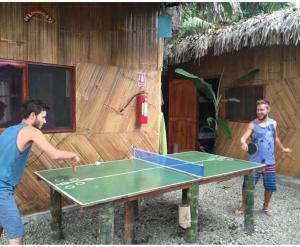 Stolní tenis v ubytování My Little house Montanita nebo okolí + 18 fotografií