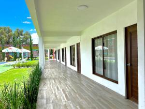 Afbeelding uit fotogalerij van Hotel El Jaguar in San Martín de las Pirámides +33 foto's