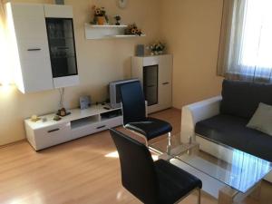 TV a/nebo společenská místnost v ubytování Bolliger 2 Modern retreat