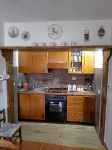 Cucina o angolo cottura di La Casa dei Nonni