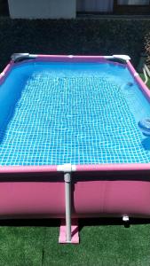Piscina en o cerca de Carrer Esparreguera