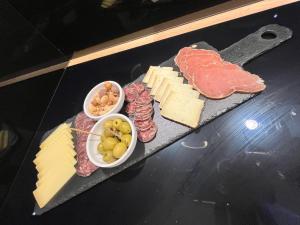 Jedzenie w pensjonacie lub w pobliżu