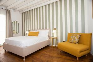 Postel nebo postele na pokoji v ubytování Four Rooms