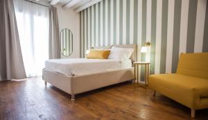 Postel nebo postele na pokoji v ubytování Four Rooms