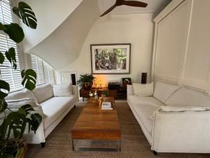 Posezení v ubytování WS77 B&B Apartment