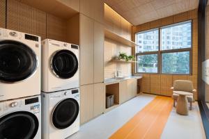 Foto dalla galleria di Home2 Suite by Hilton Shenzhen Bao'an a Bao'an