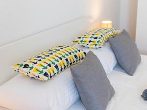Postel nebo postele na pokoji v ubytování Laganini apartman Rab