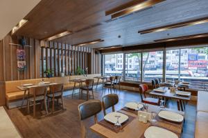 Restaurace v ubytování Ramada by Wyndham Istanbul Old City