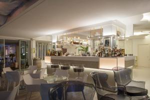 Khu vực lounge/bar tại Hotel Delle Nazioni