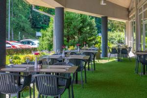 Vonkajšia záhrada v ubytovaní Ambient Hotel & Thermal Spa