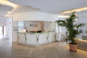 Khu vực sảnh/lễ tân tại Hotel Delle Nazioni +34 ảnh