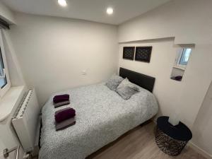 Posteľ alebo postele v izbe v ubytovaní Apartamento con encanto en Casco Histórico de Burgos