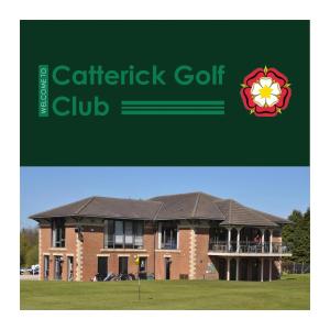 Et logo, certifikat, skilt eller en pris der bliver vist frem på STAG LODGE