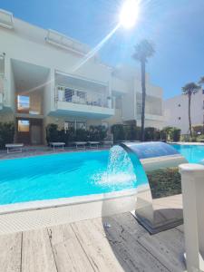 Bazén v ubytování Wave Resort nebo v jeho okolí