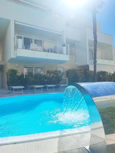Bazén v ubytování Wave Resort nebo v jeho okolí