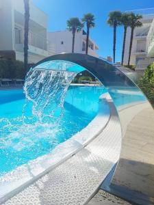 Bazén v ubytování Wave Resort nebo v jeho okolí