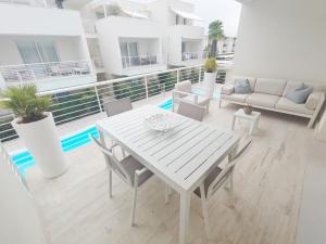 Balkón nebo terasa v ubytování Wave Resort